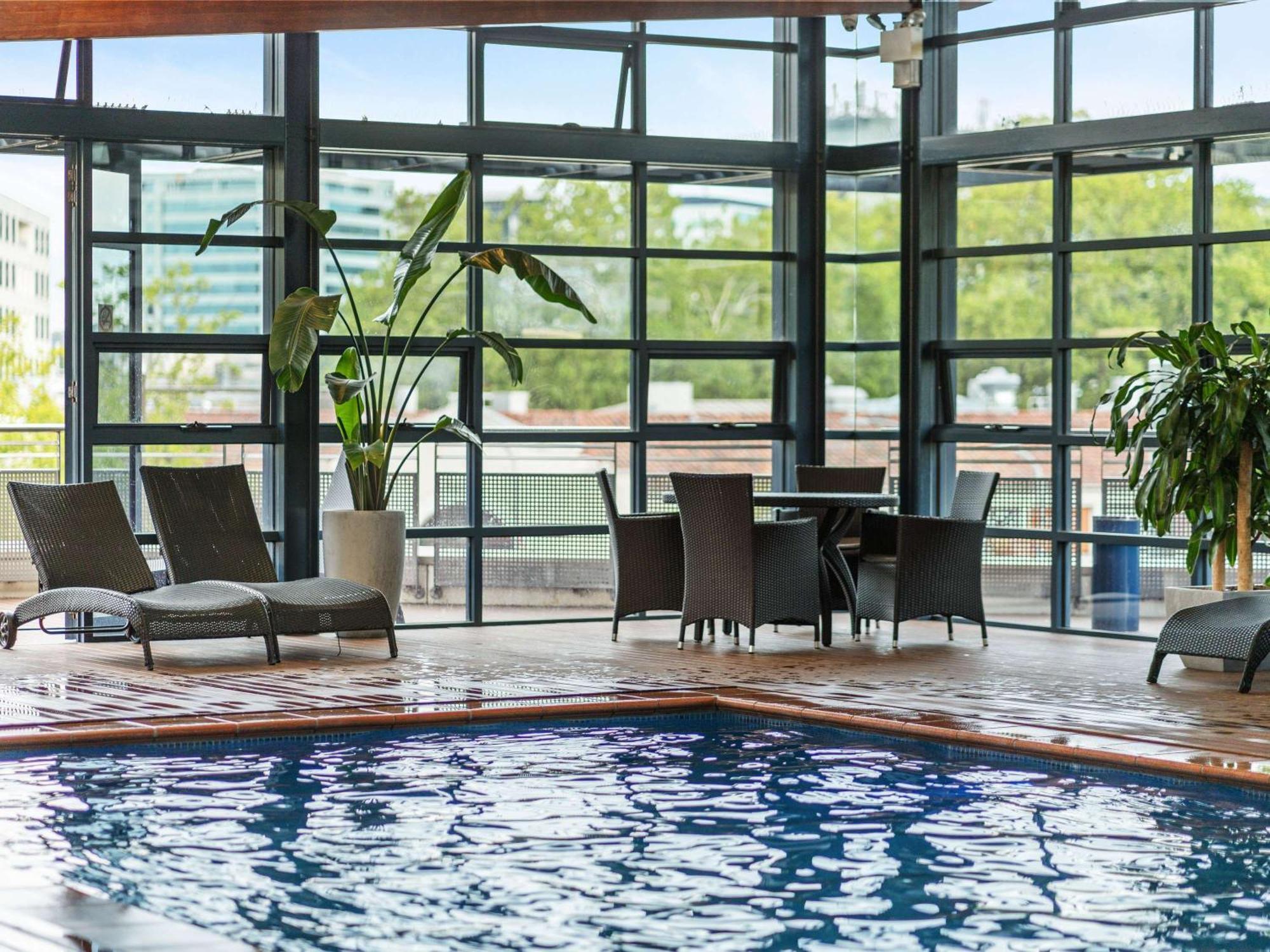 Novotel Canberra Exteriör bild